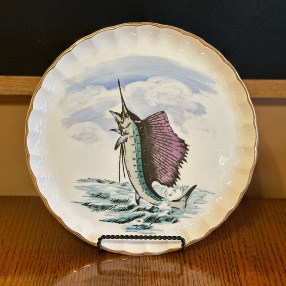 Vintage Hand Painted Sailfish Plate - Picture 4 of 5